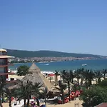 Largo Ξενοδοχείο Σάνι Μπιτς