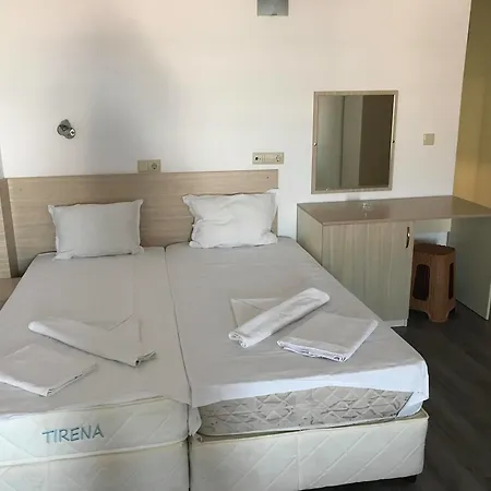 Largo 2* ساني بيتش