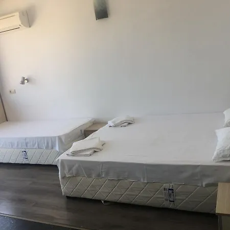 Largo 2* ساني بيتش