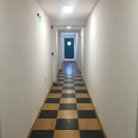 Largo 2* ساني بيتش