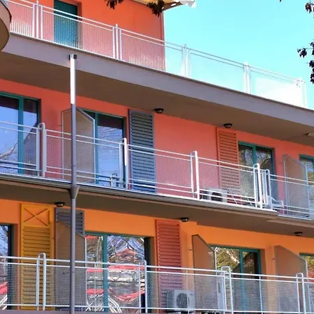 Hotel Largo Słoneczny Brzeg