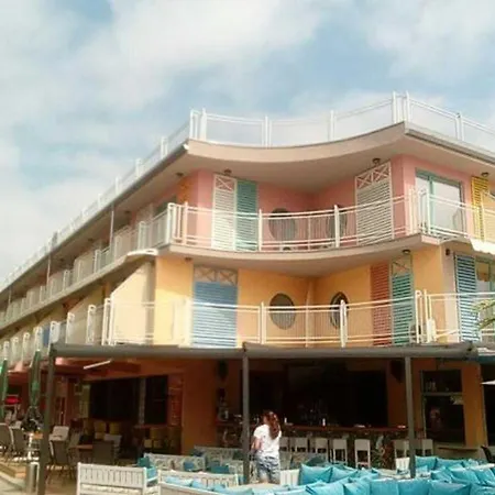 Hotel Largo
