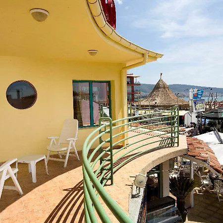 Largo Hotel 2*