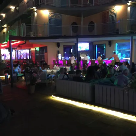 Largo Hotel 2*