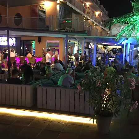 Hotel Largo